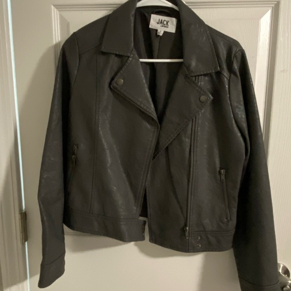 Almost new Jack by Dakota leather looking zip up jacket size small. Gray! - Picture 5 of 5